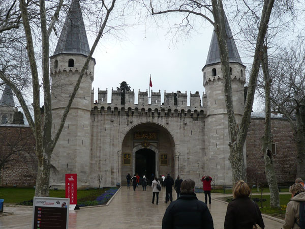 Der Eingang zum Topkapi-Palast