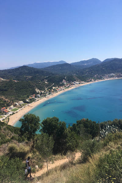 Blick auf den Strand Agios Georgius